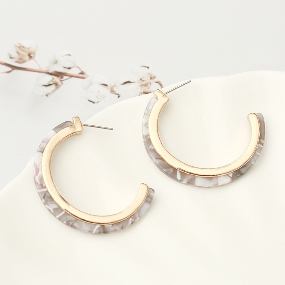 ❌SOLD - Marbled Acrylic Earrings Gray & Gold